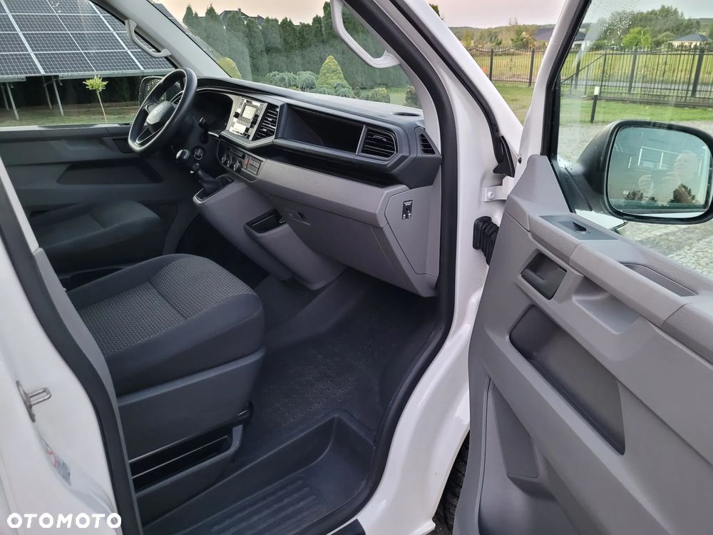Volkswagen Transporter T6.1 - 17