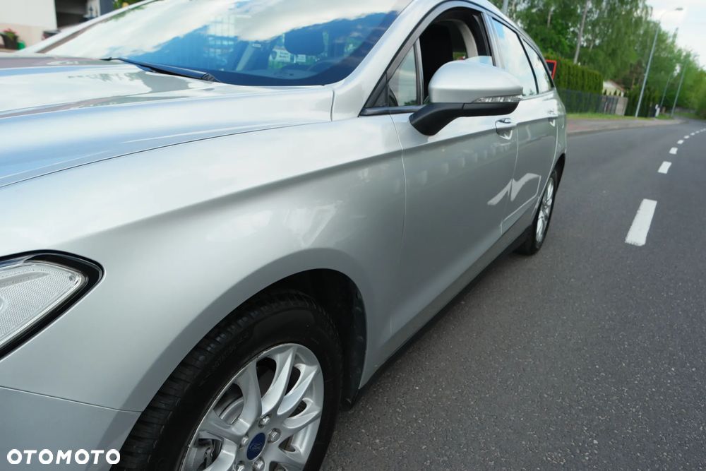 Ford Mondeo - 12
