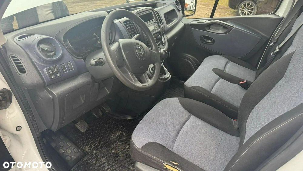 Opel Vivaro - 13