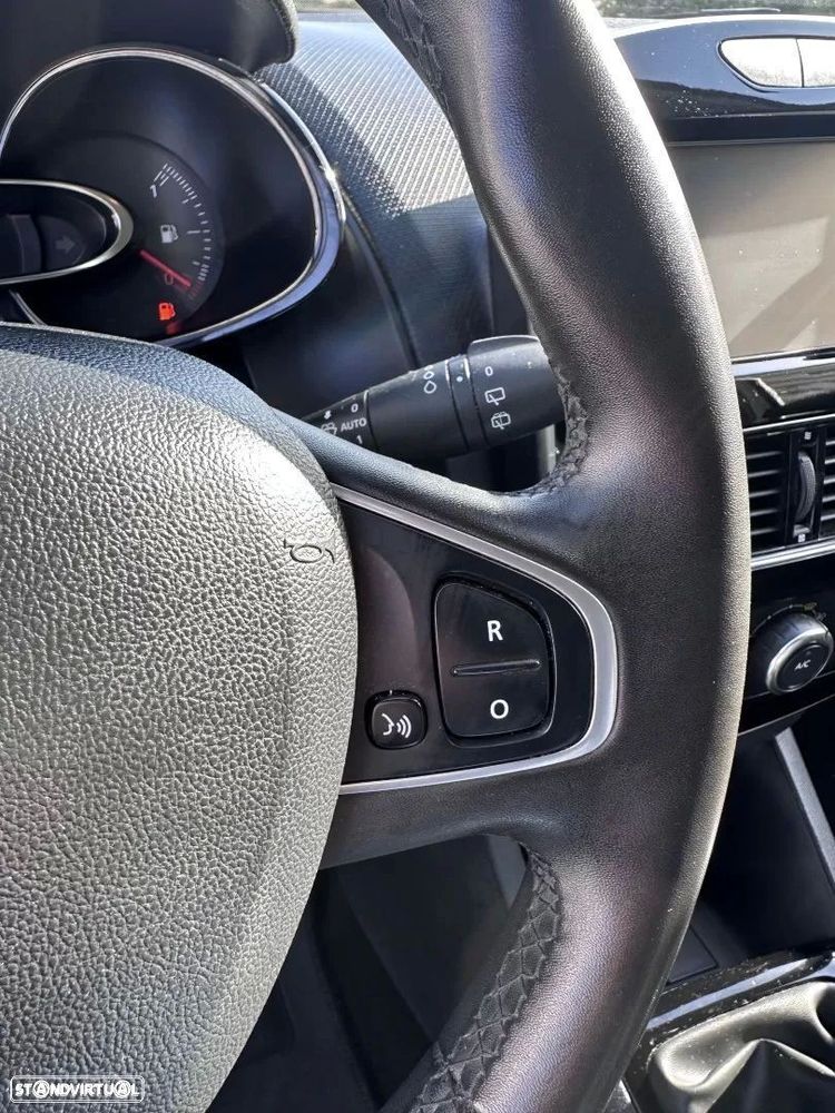 Renault Clio 0.9 TCe Limited Bi-Fuel - 30