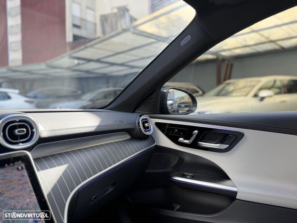 Mercedes-Benz C 300 e T 9G-TRONIC AMG Line - 43
