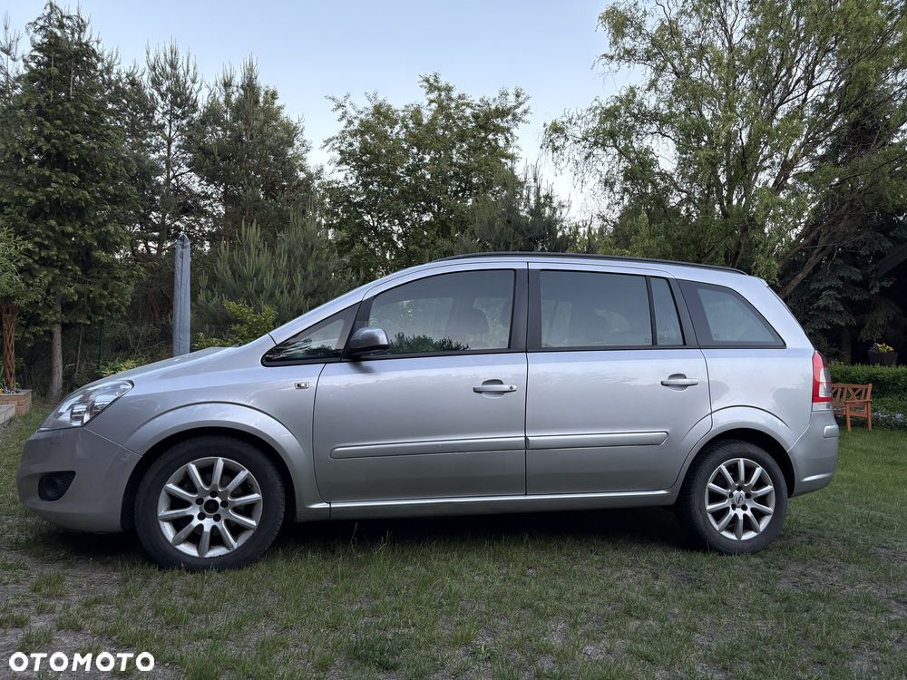 Opel Zafira - 4