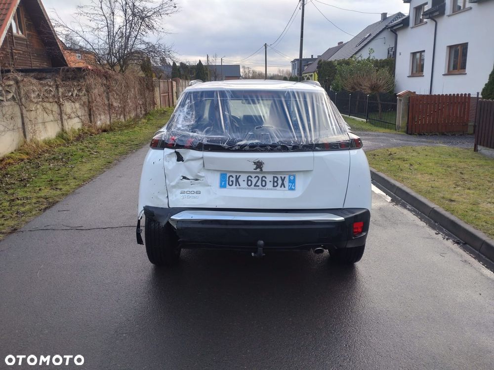 Peugeot 2008 1.5 BlueHDi Allure Pack S&S EAT8 - 9