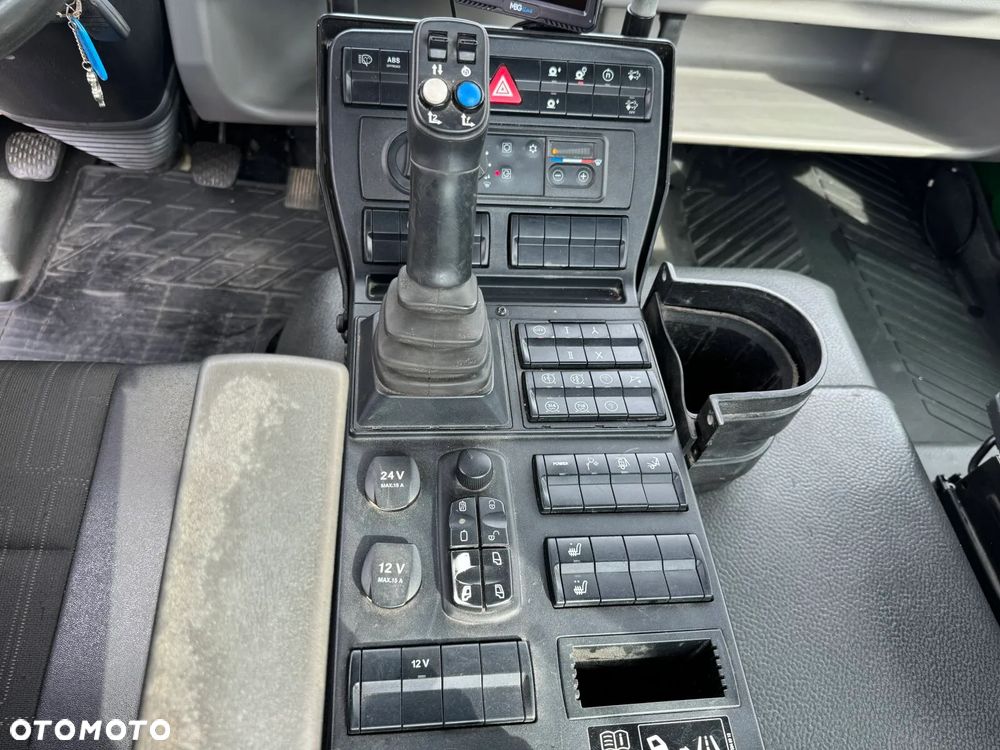 Mercedes-Benz UNIMOG U430 4X4 WYWROTKA TRÓJSTRONNA - 17