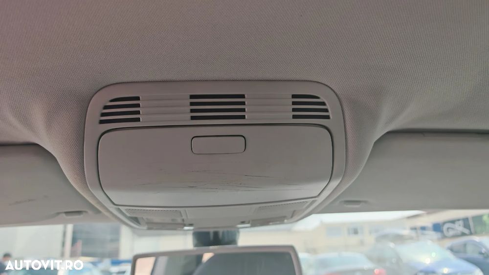 Volkswagen Passat - 4