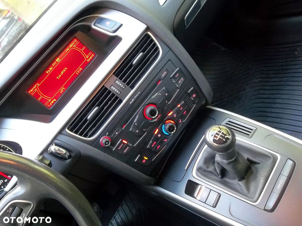 Audi A4 Limousine 1.8 TFSI Attraction - 16