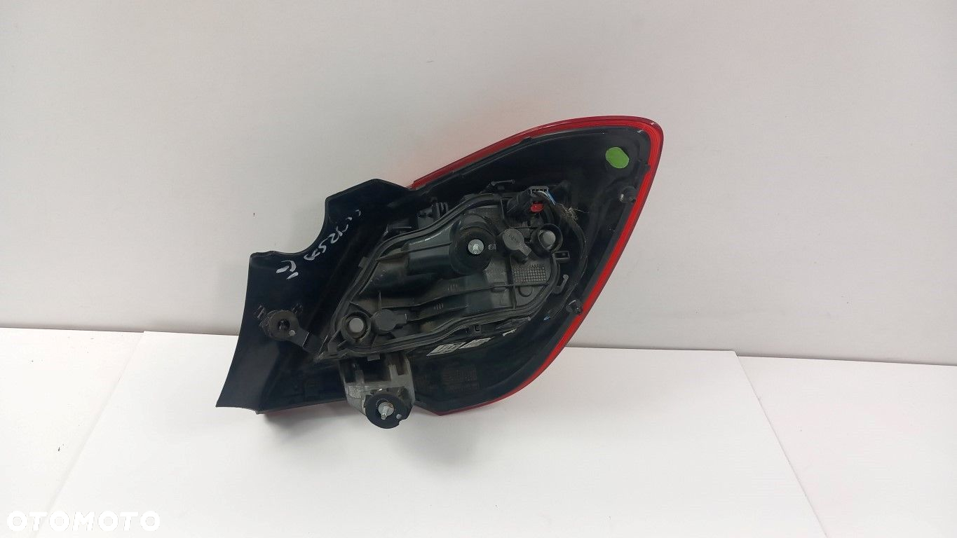 OPEL CORSA E 3D LAMPA TYŁ LEWA - 4