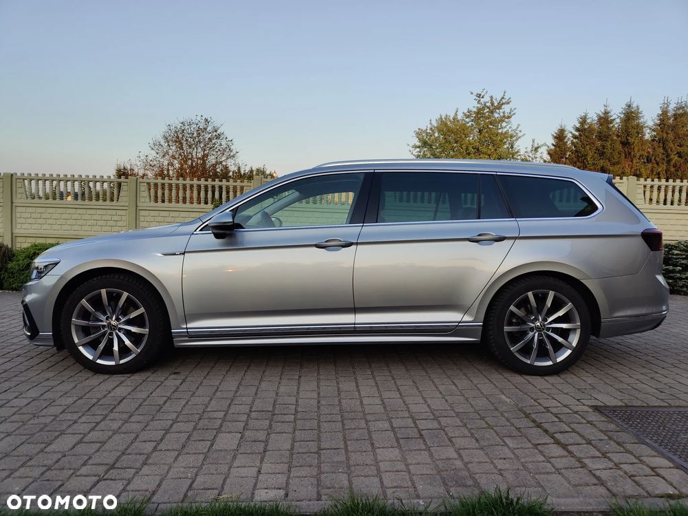 Volkswagen Passat Variant 2.0 TDI SCR DSG 4Motion Elegance - 8
