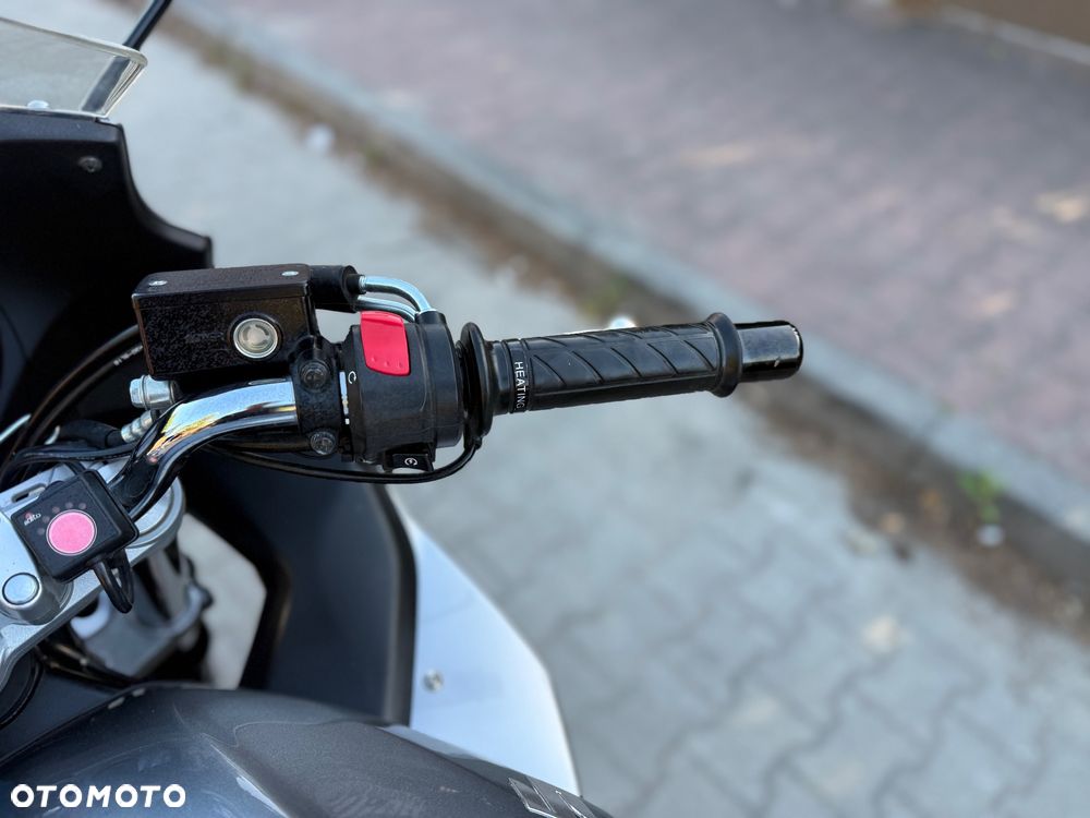 Suzuki GSX - 25
