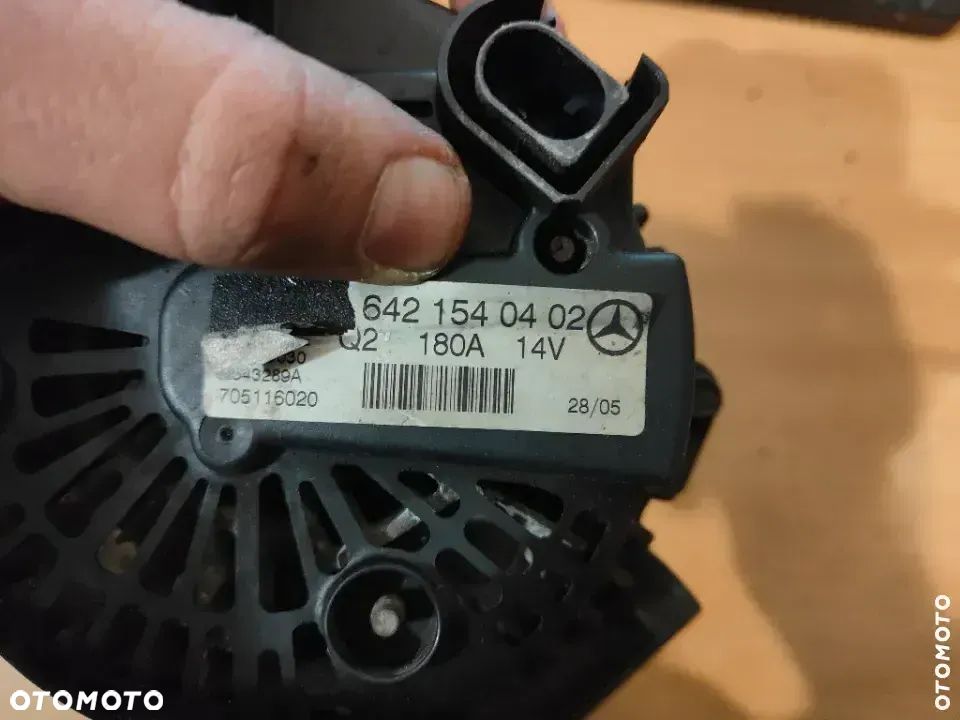 Alternator Mercedes W169 A6421540402 - 5