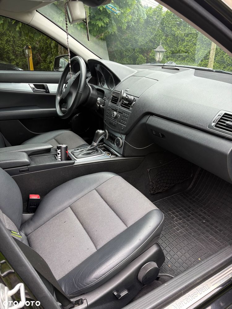 Mercedes-Benz Klasa C 250 CDI BlueEff Avantgarde 4-Matic - 9