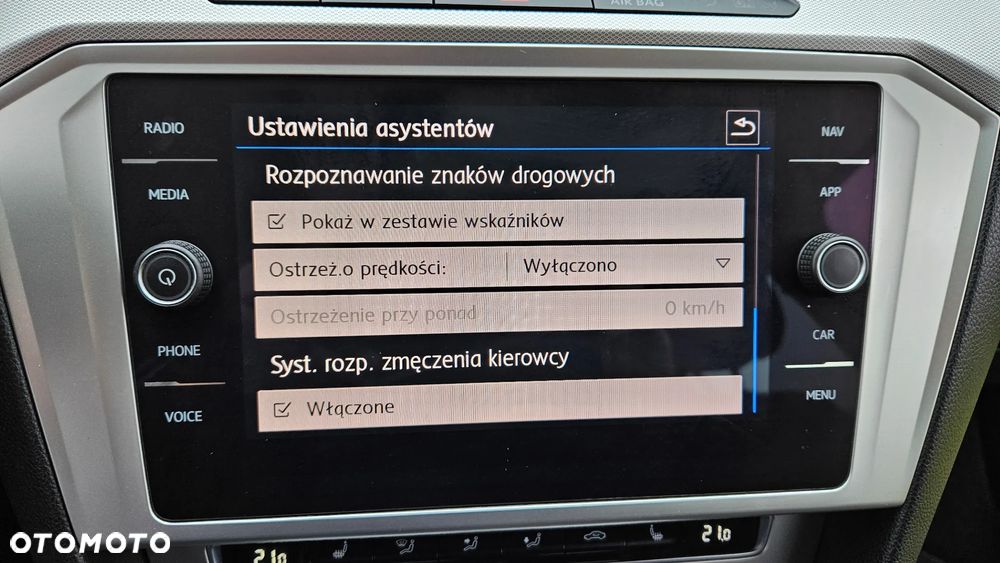 Volkswagen Passat 2.0 TDI BMT Comfortline - 21