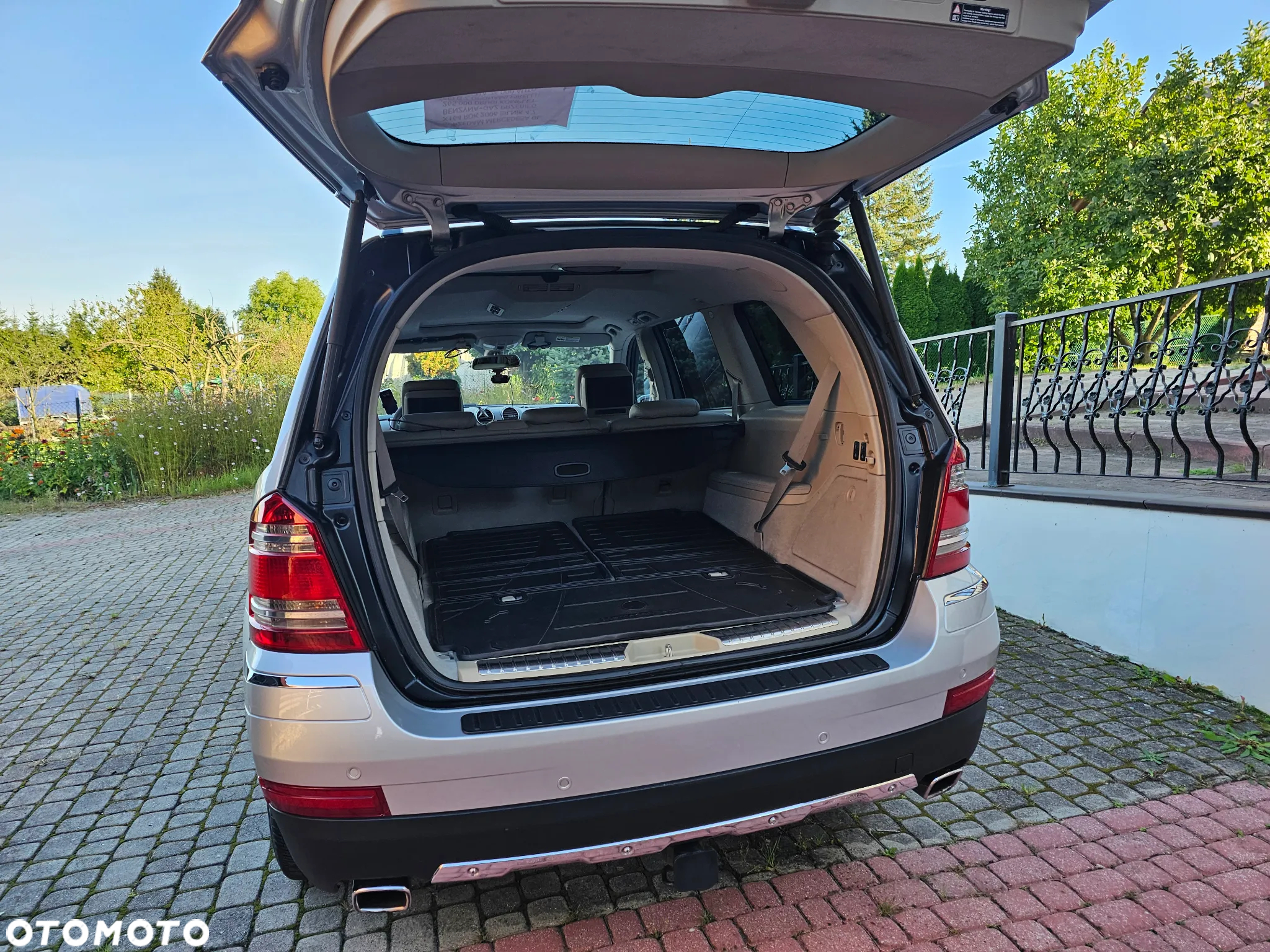 Mercedes-Benz GL 450 4Matic 7G-TRONIC - 29