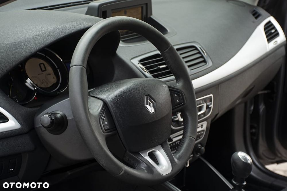 Renault Megane TCe 180 Luxe - 29