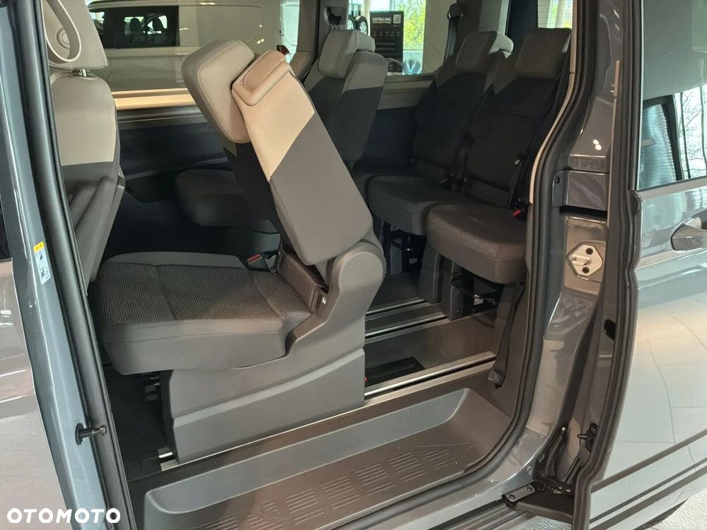 Volkswagen Multivan - 17