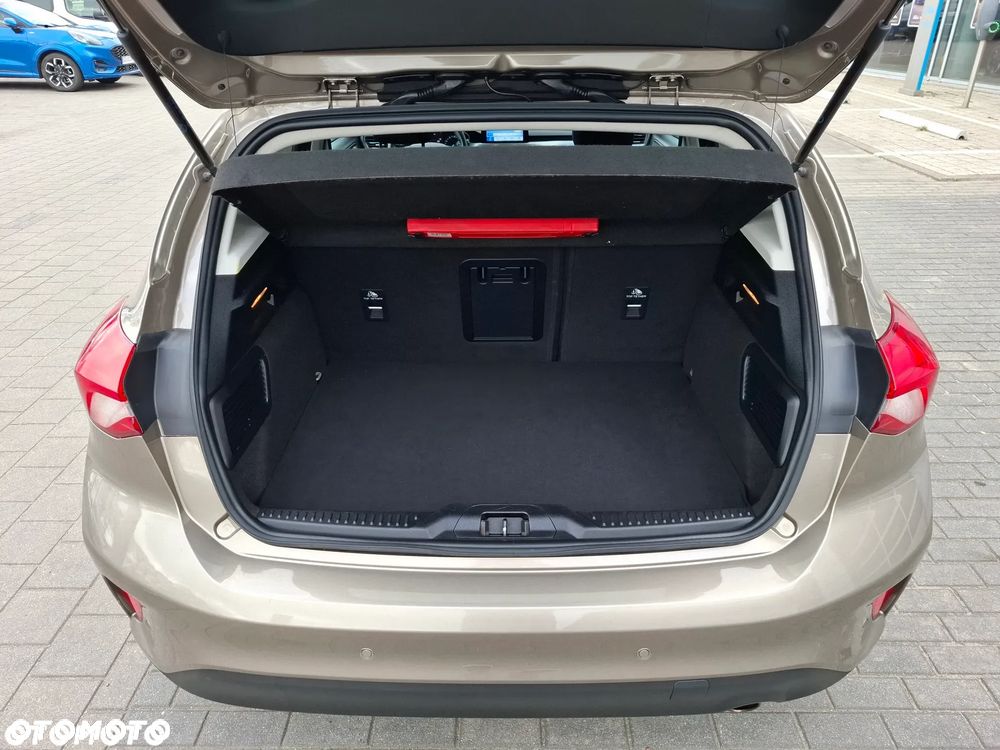 Ford Focus 1.0 EcoBoost Titanium ASS - 6