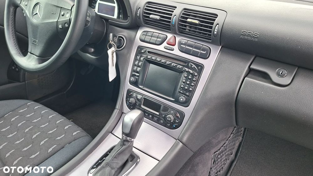Mercedes-Benz Klasa C 320 Avantgarde - 20