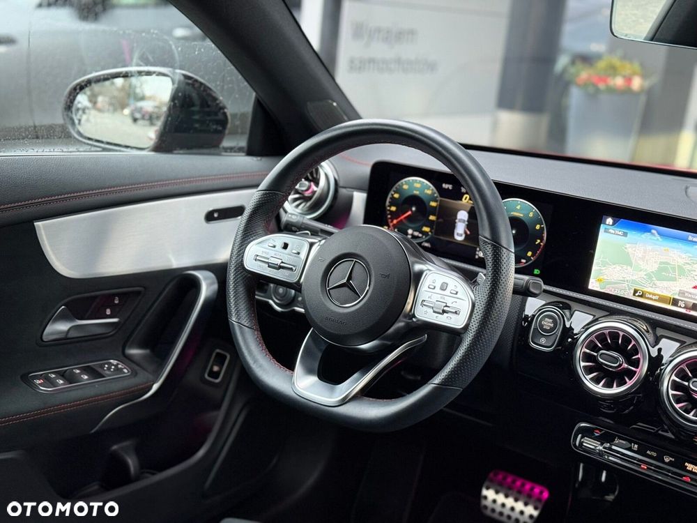 Mercedes-Benz CLA 200 4-Matic AMG Line 8G-DCT - 14