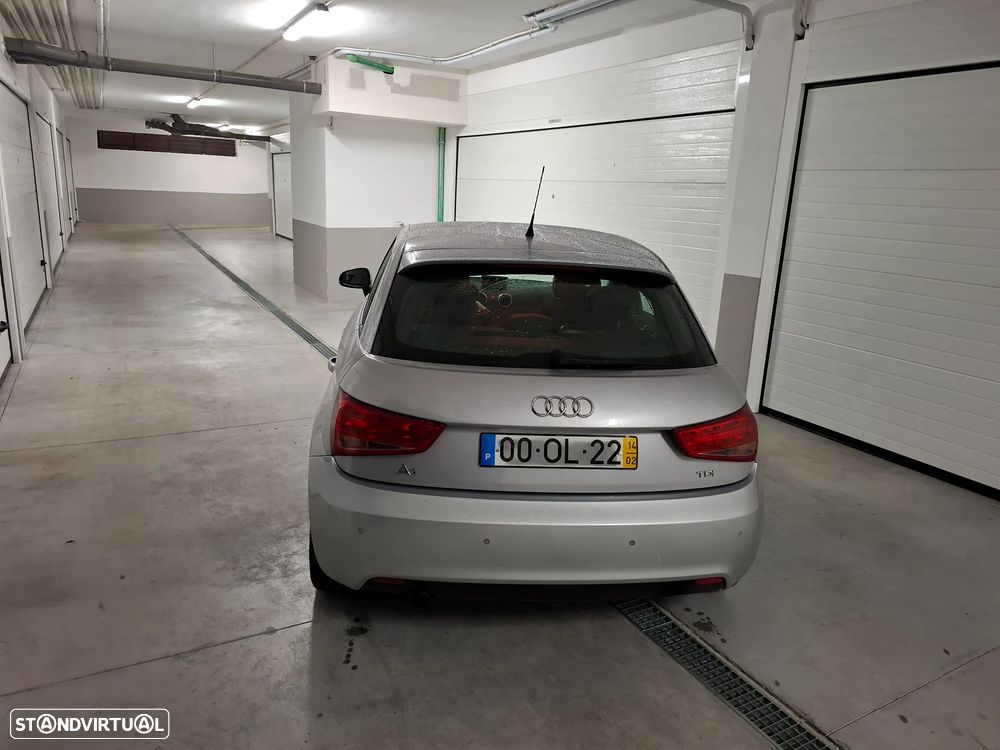 Audi A1 Sportback 1.6 TDI Business Line - 2