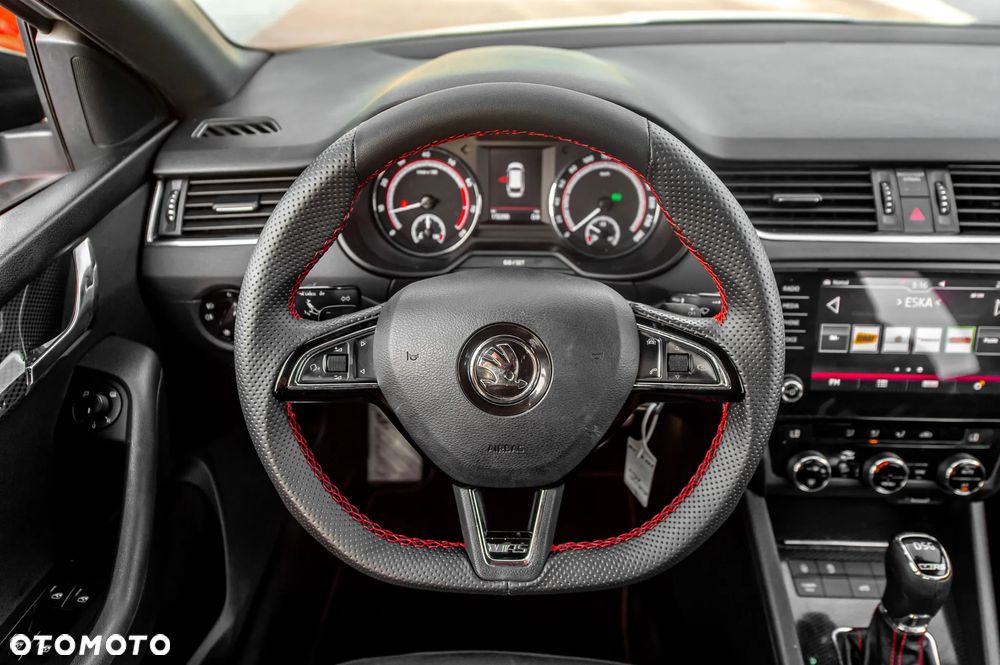 Skoda Octavia 2.0 TSI RS 230 DSG - 25