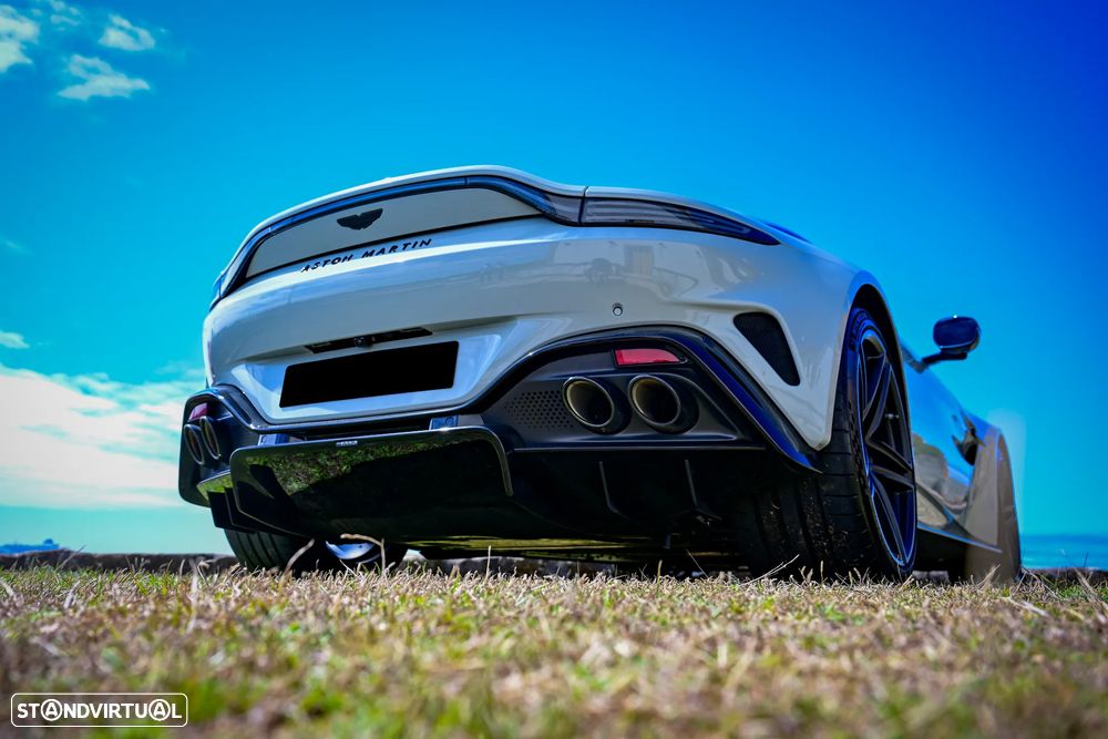 Aston Martin Vantage Coupe V8 - 11