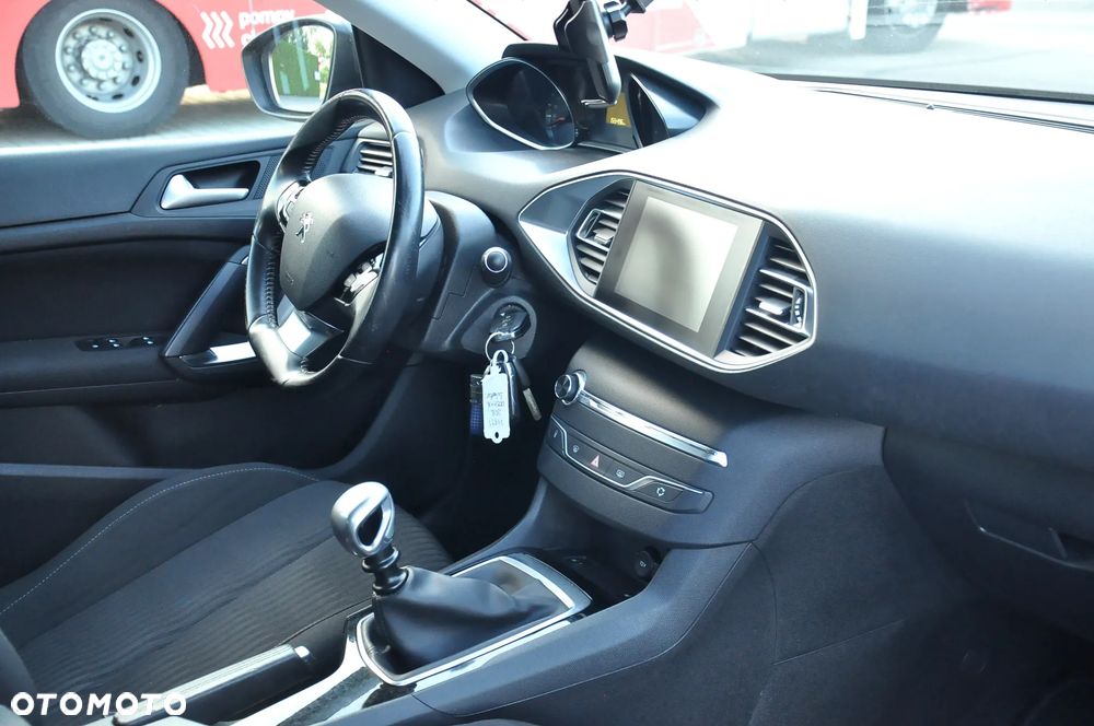 Peugeot 308 1.6 e-HDi Active S&S - 28