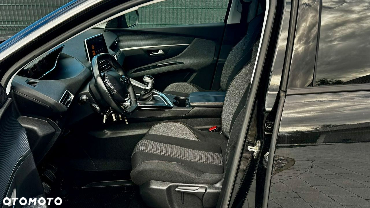 Peugeot 5008 1.5 BlueHDi Allure S&S - 12