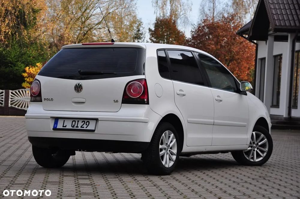 Volkswagen Polo 1.4 Comfortline - 29