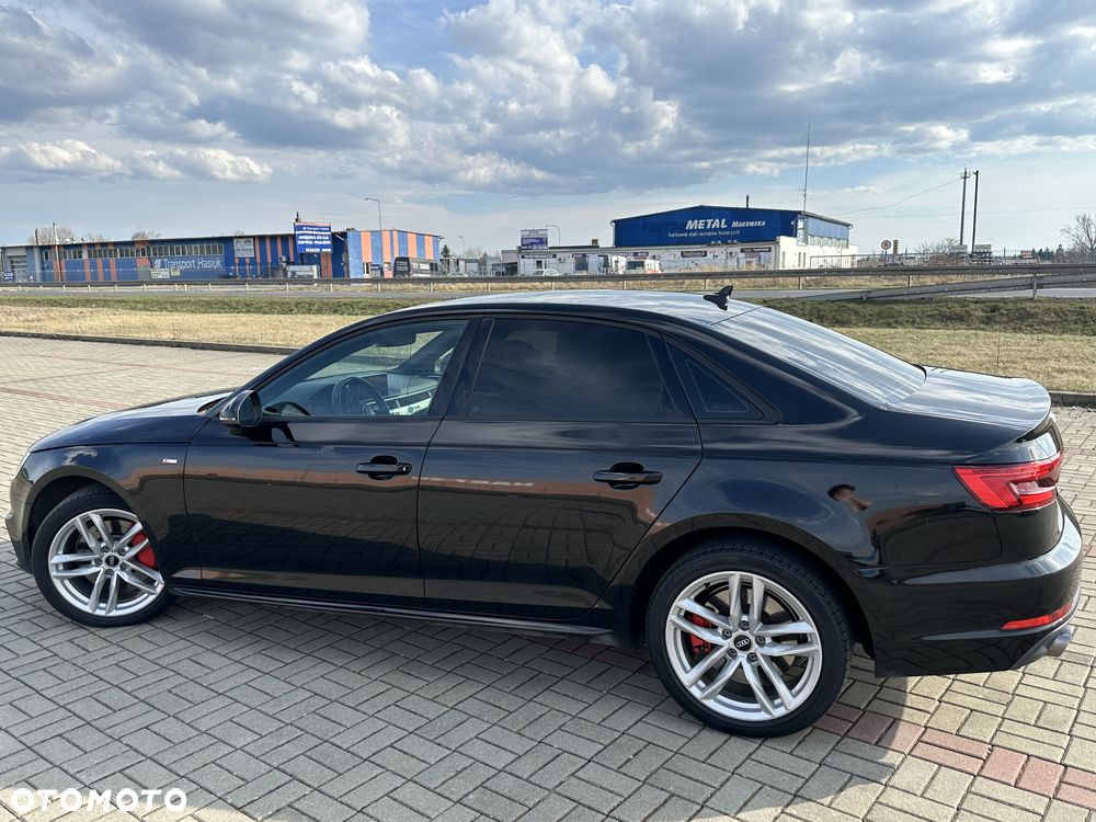 Audi A4 Limousine - 14