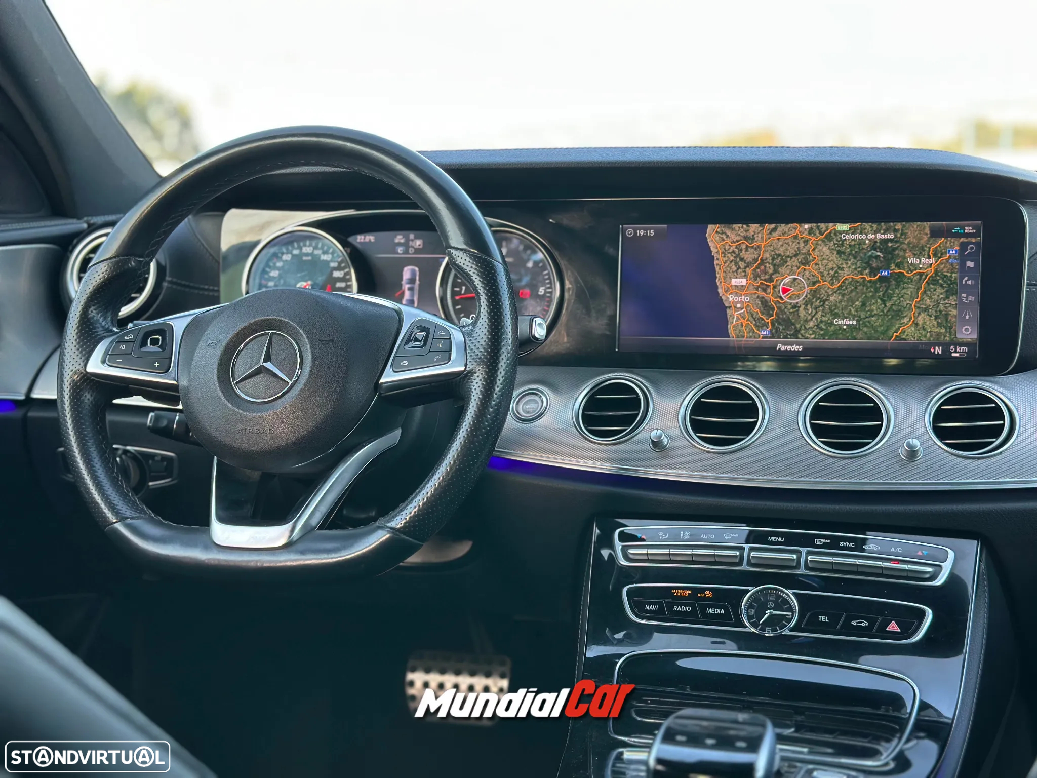 Mercedes-Benz E 220 d 4Matic T 9G-TRONIC AMG Line - 20