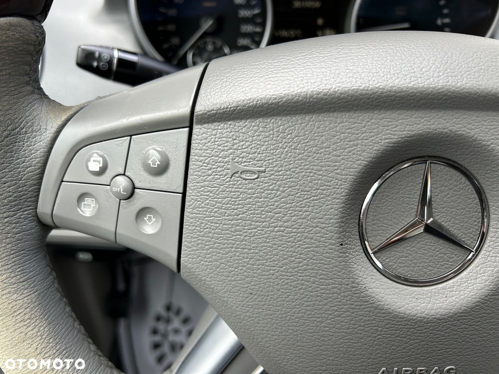 Mercedes-Benz ML 320 CDI 4Matic 7G-TRONIC Edition 10 - 22