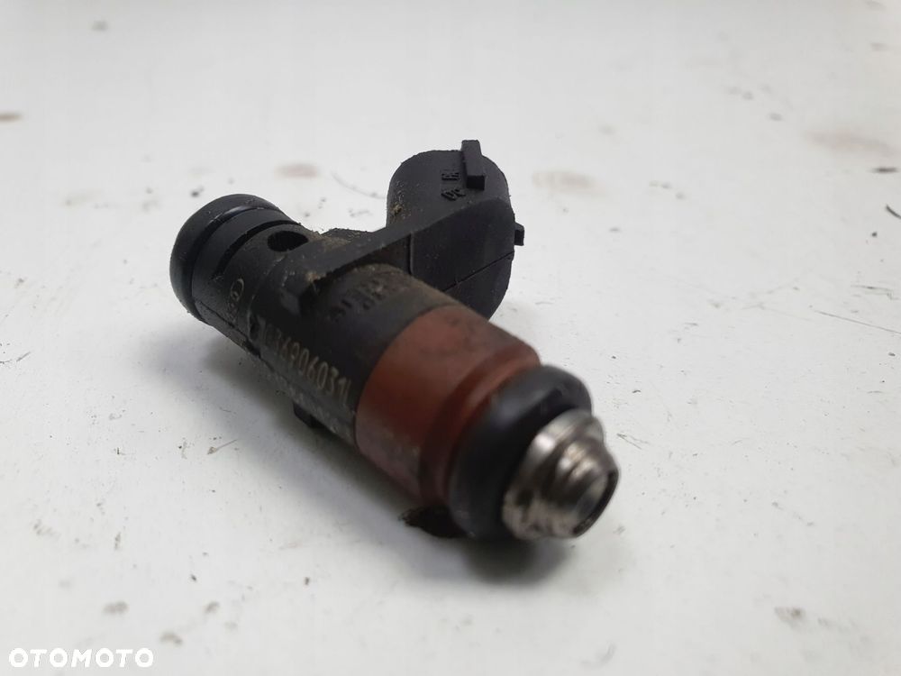 WTRYSKIWACZ Skoda Fabia I 1.4 16V _ wtrysk 036906031L - 5