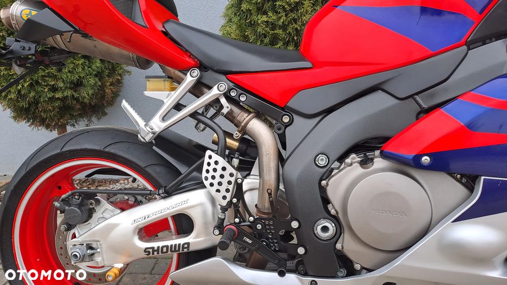 Honda CBR - 16