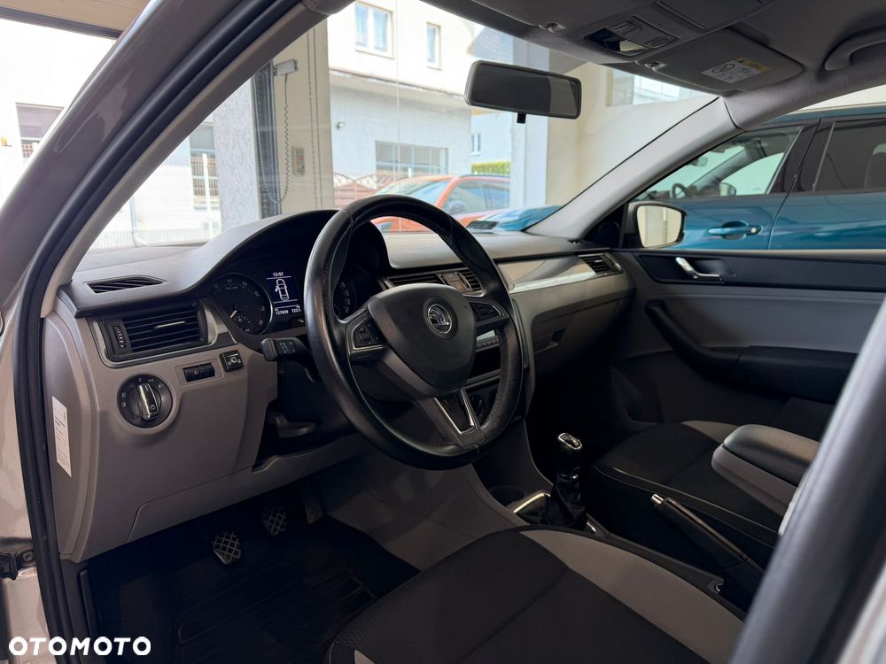 Skoda RAPID - 9