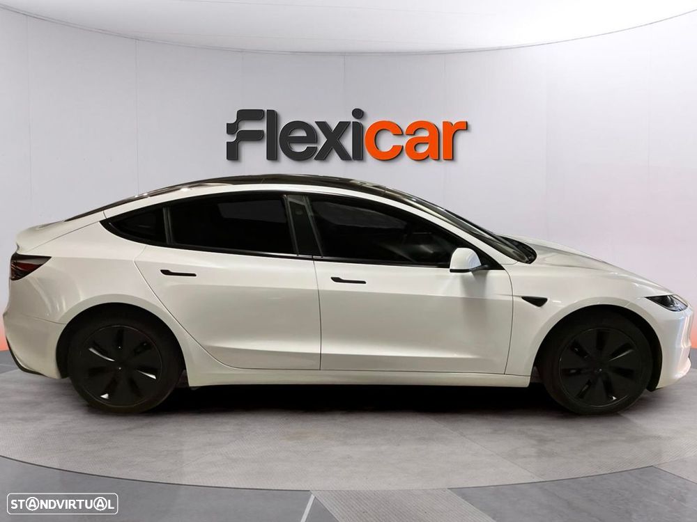 Tesla Model 3 - 6