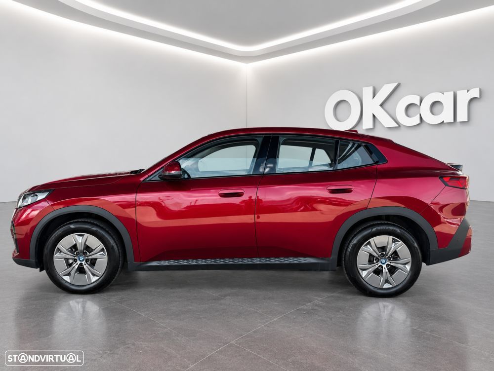 BMW iX2 eDrive20 - 11