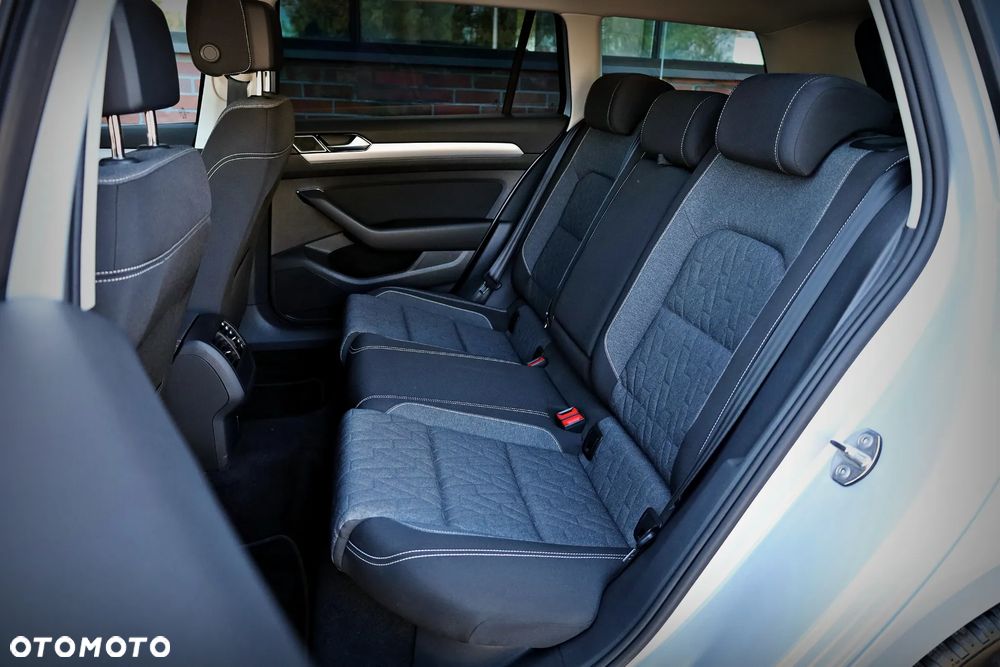 Volkswagen Passat 1.5 TSI EVO Business DSG - 20