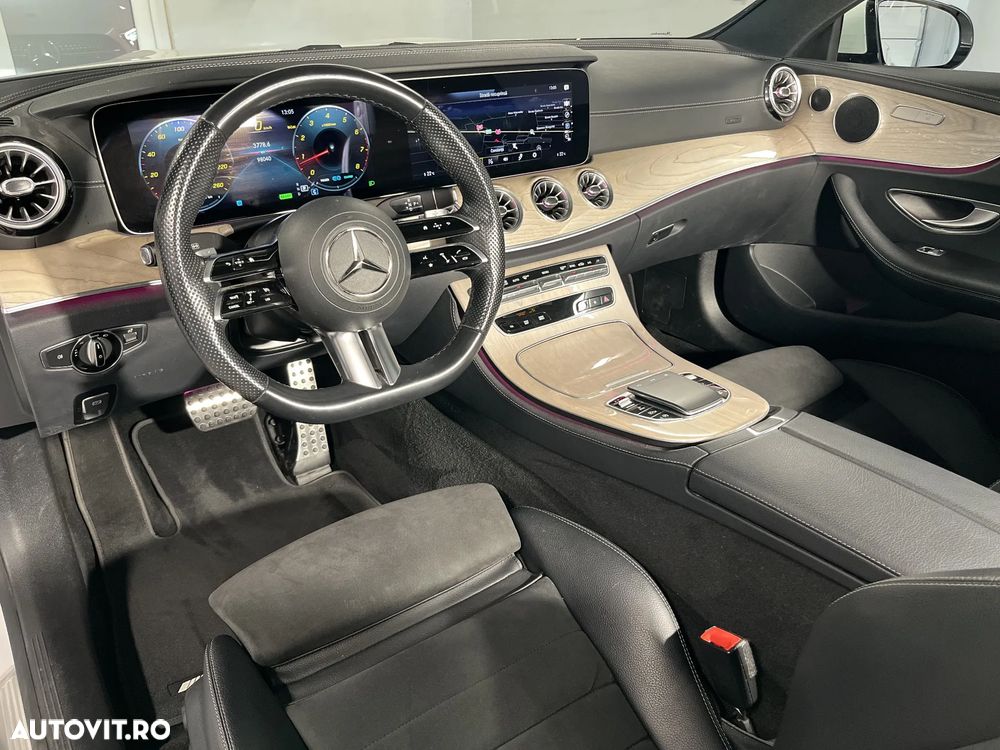 Mercedes-Benz E 300 9G-TRONIC AMG Line - 12
