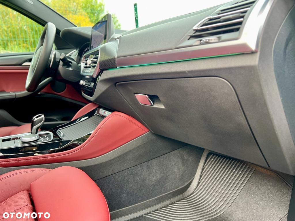 BMW X4 M M40i - 24