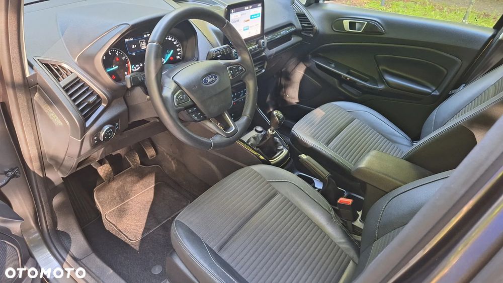 Ford EcoSport - 12