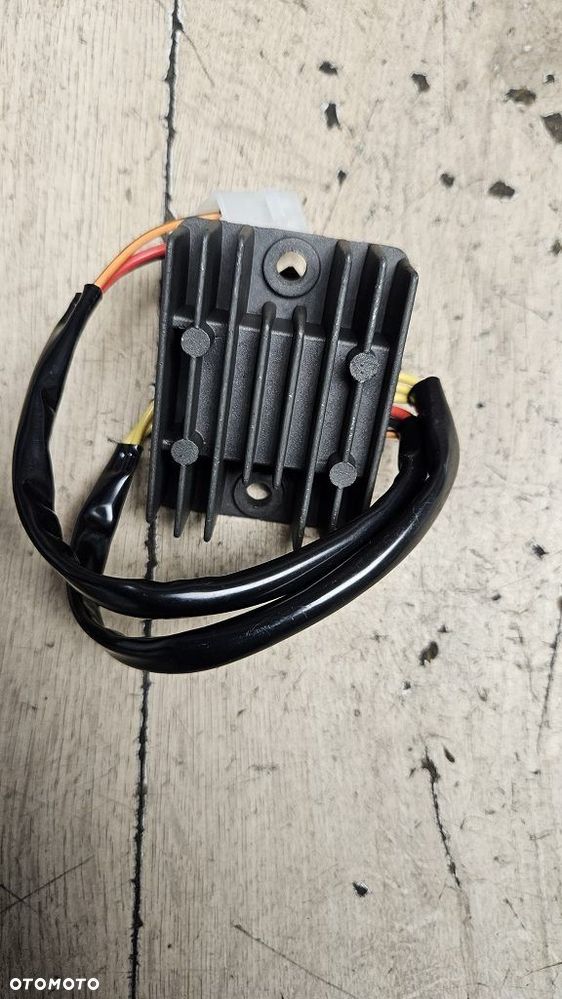 Regulator Napięcia Suzuki DR125 DR200 SP200  32800-42A00 - 5