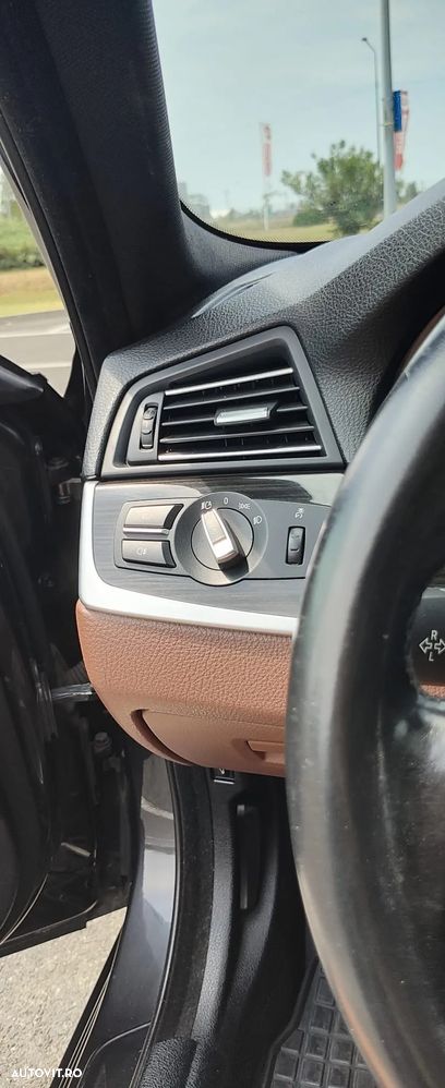 BMW Seria 5 520d - 23