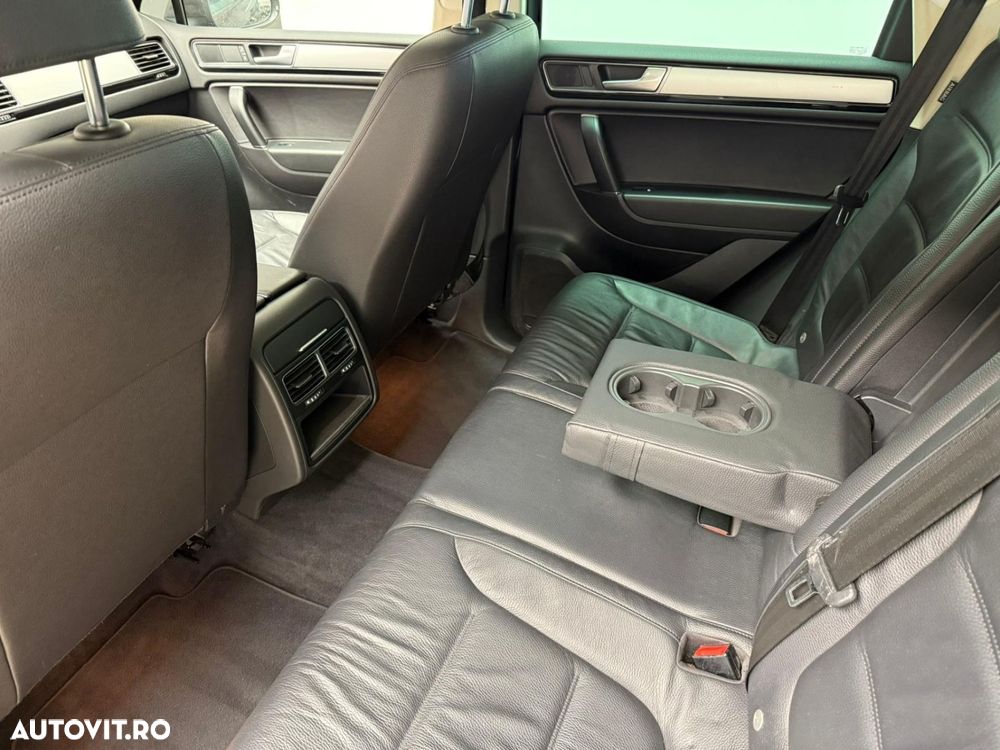 Volkswagen Touareg - 11