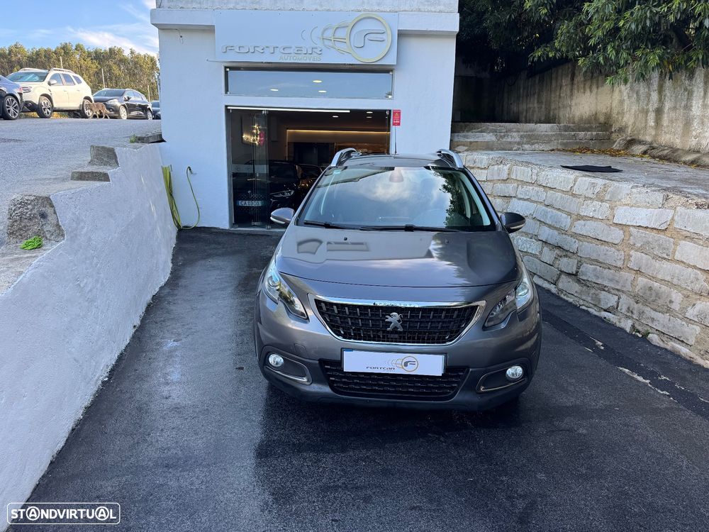 Peugeot 2008 BlueHDi 100 STOP & START Signature - 1