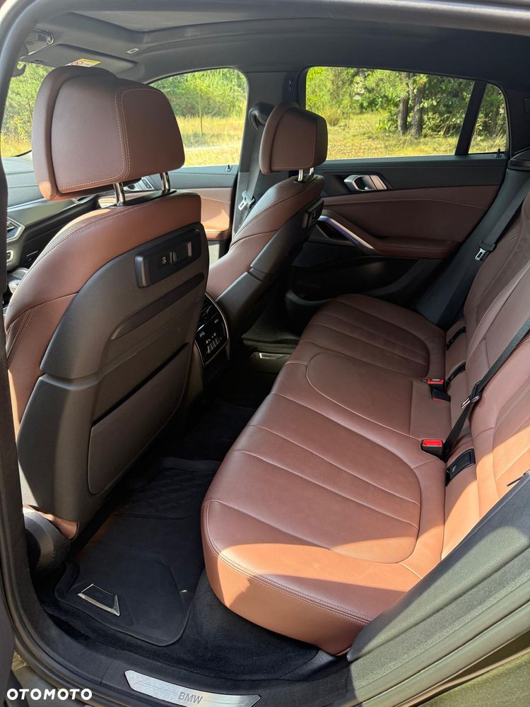 BMW X6 xDrive30d - 17