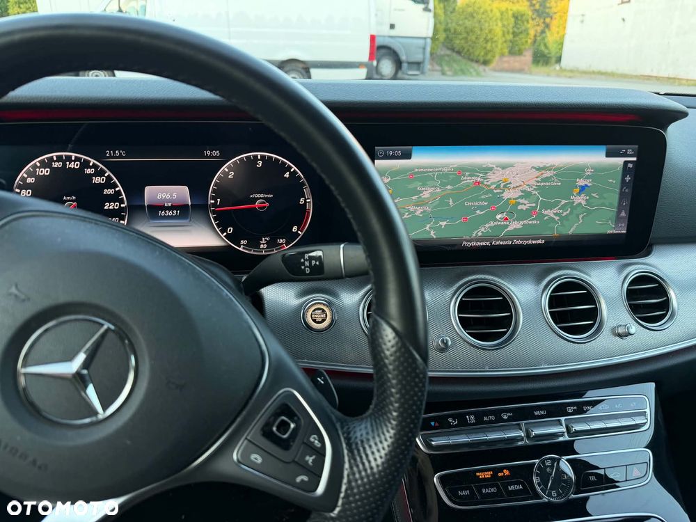 Mercedes-Benz Klasa E 200 d 9G-TRONIC Avantgarde - 16