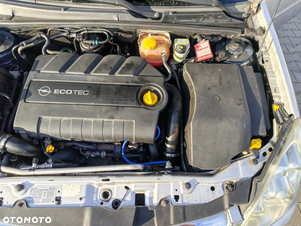 Opel Vectra 1.9 CDTI - 8