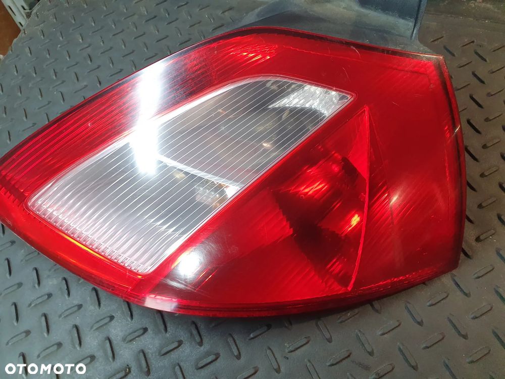 RENAULT MEGANE II LAMPA PRAWY TYŁ PRAWA TYLNA 8200073237 - 6
