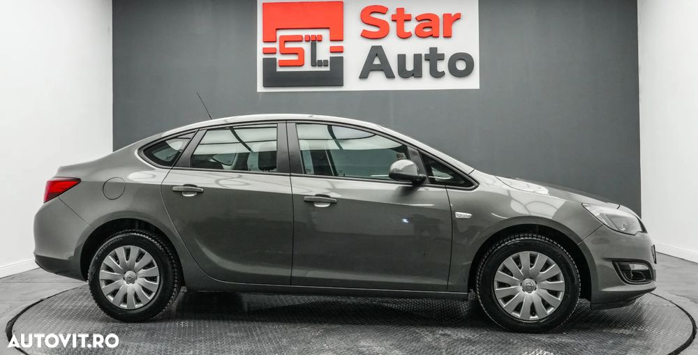 Opel Astra 1.4 Turbo ECOTEC Start/Stop Cosmo - 11
