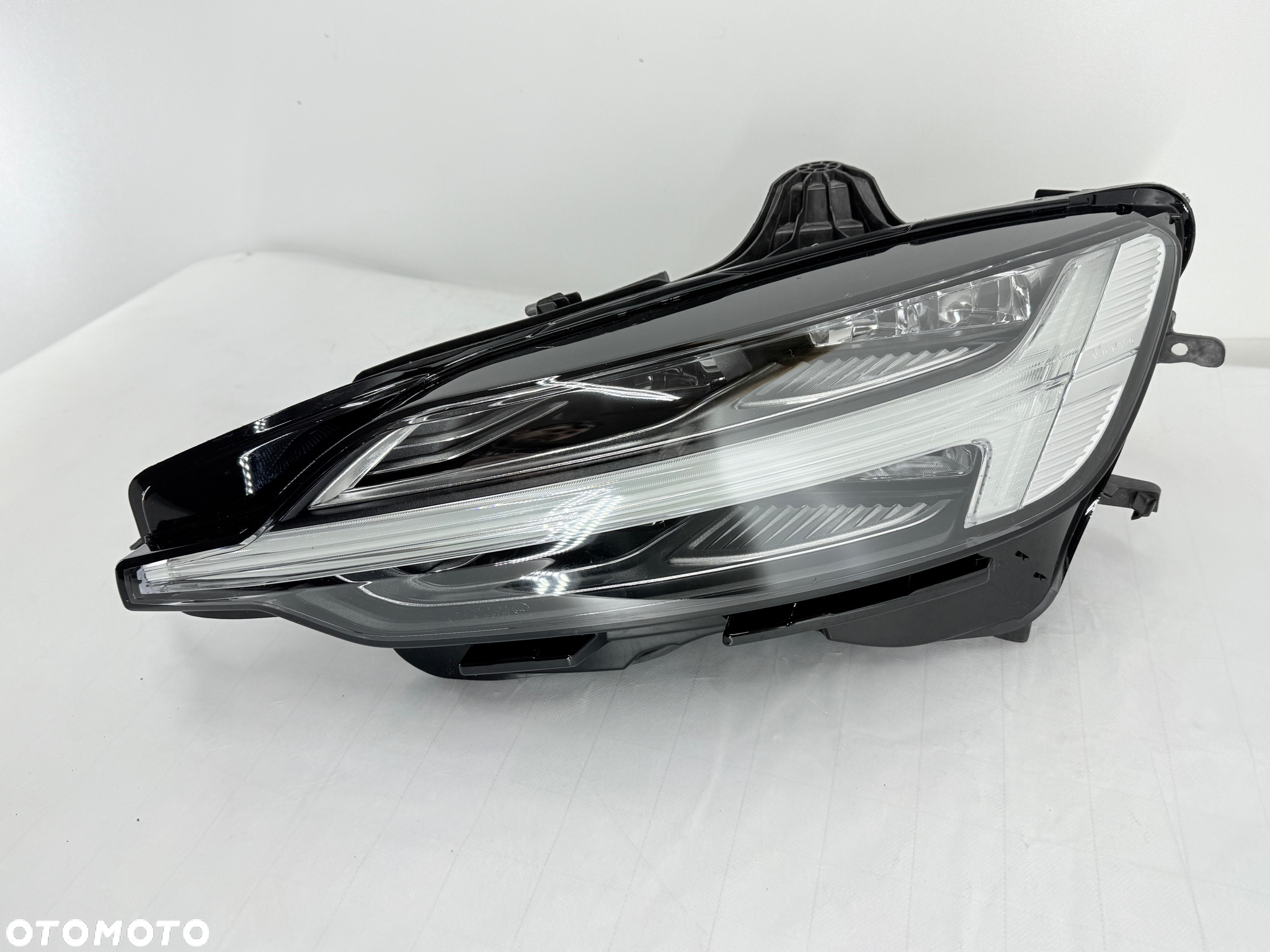 Lampa lewa Volvo V60 S60 III MID LED - 2